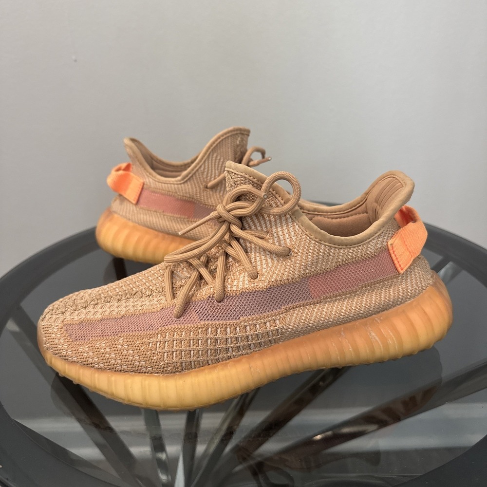 Adidas Yeezy Boost 350 V2 Clay Size Men's Size 7.5 Sneakers Shoes EG7490